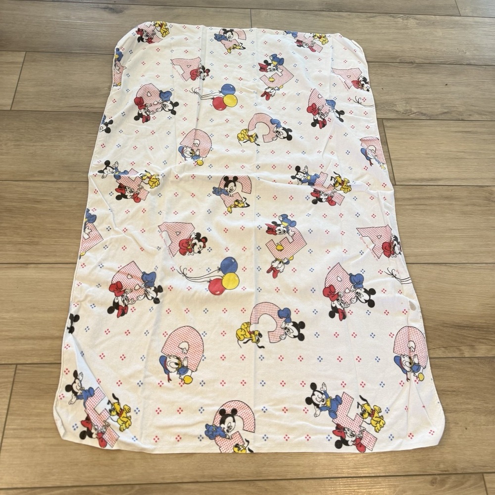 Walt Disney Mickey Minnie Donald 1984 VTG Flannel Receiving Baby Blanket 38"X24"